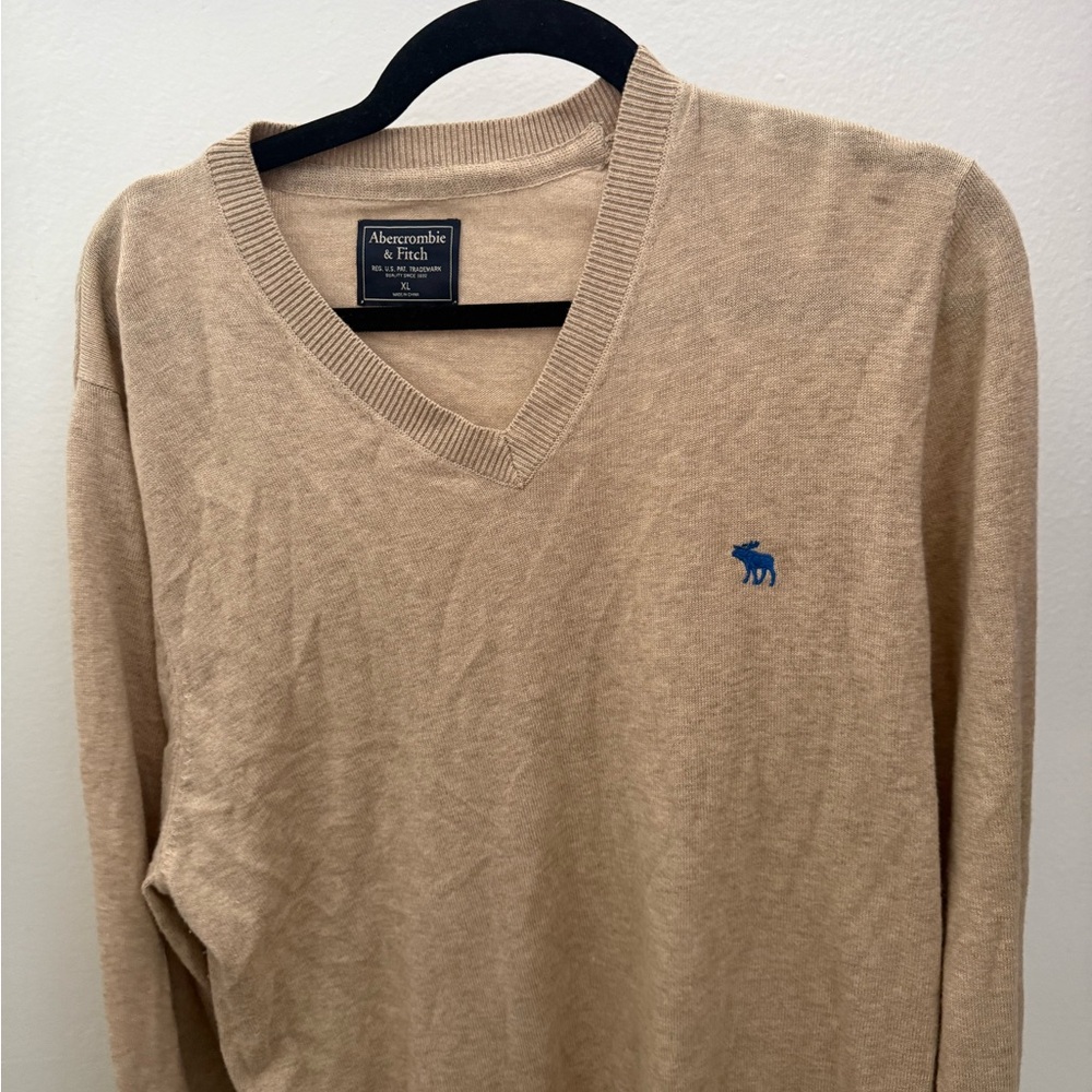 Abercrombie & Fitch Beige V-Neck Sweater for Men